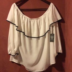 NWT VInce Camino White Blouse